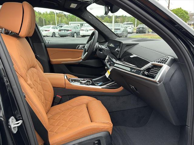 new 2025 BMW X7 car