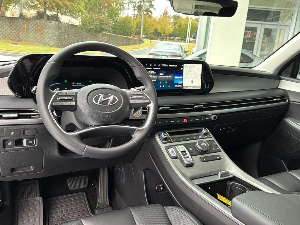 used 2023 Hyundai Palisade car, priced at $30,000