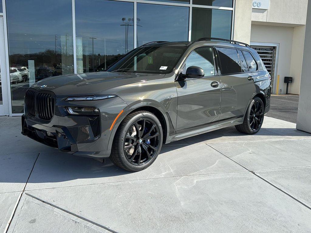 new 2026 BMW X7 car, priced at $106,935