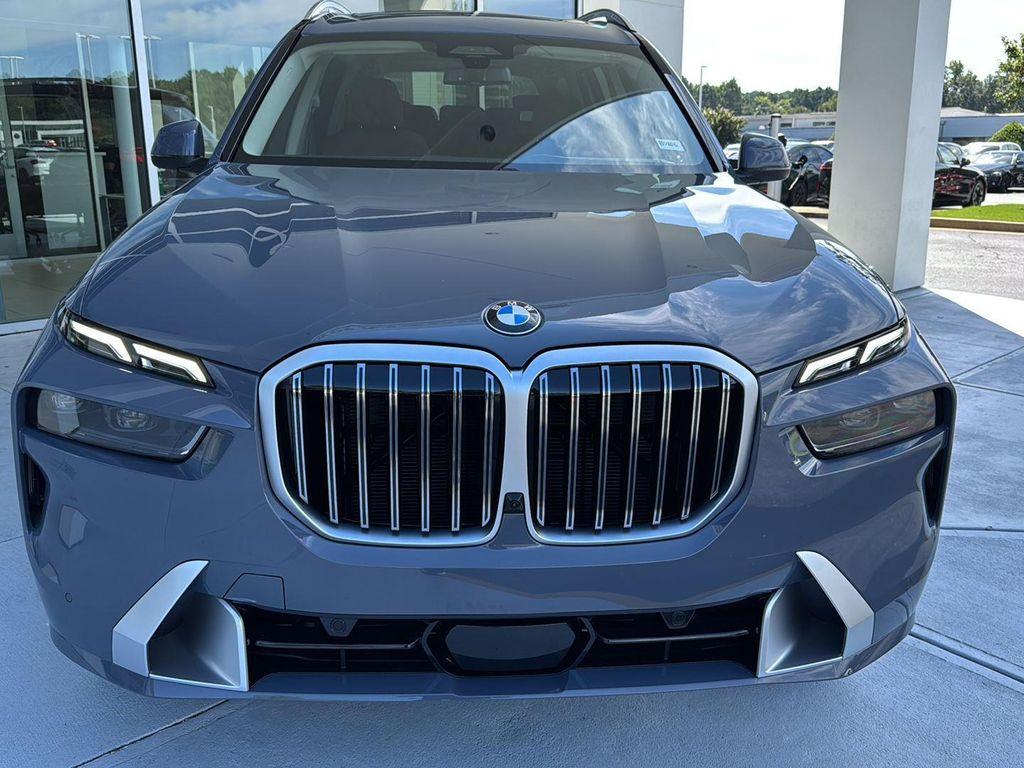 new 2026 BMW X7 car, priced at $94,025