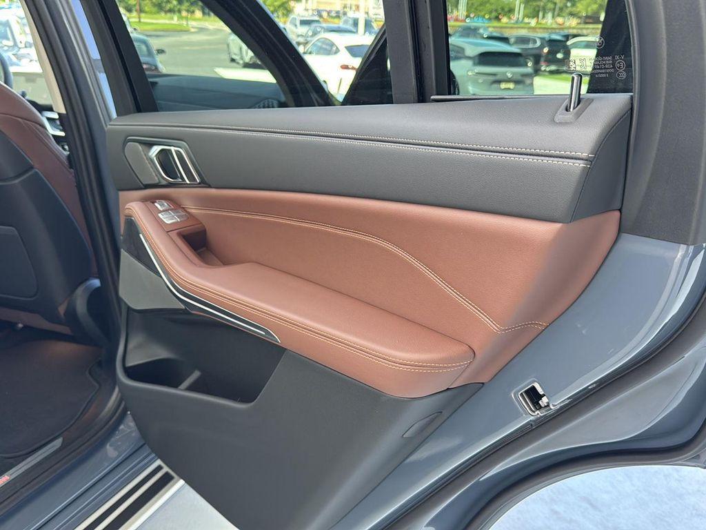 new 2026 BMW X7 car, priced at $94,025