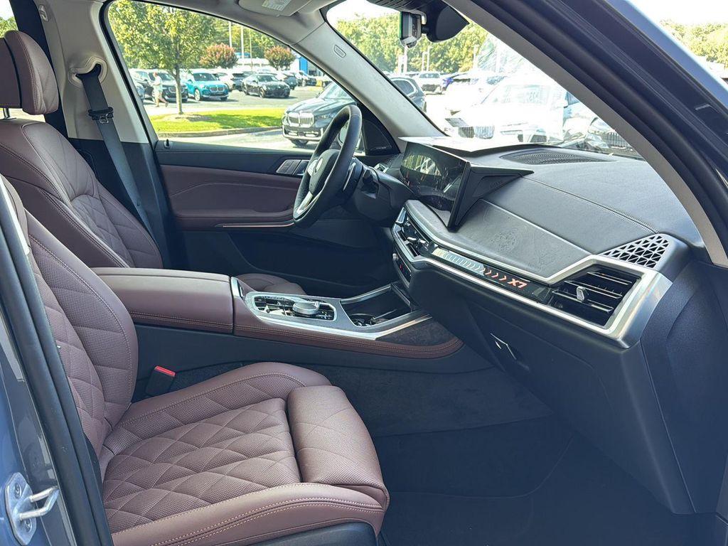 new 2026 BMW X7 car, priced at $94,025