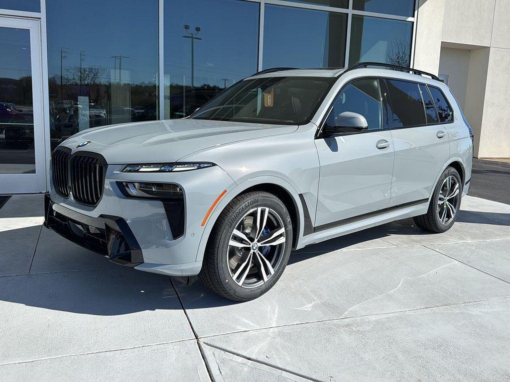 new 2026 BMW X7 car, priced at $103,085