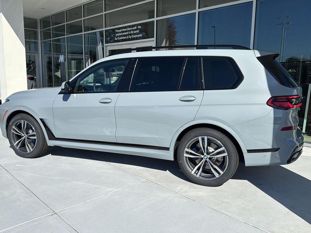 new 2026 BMW X7 car, priced at $103,085