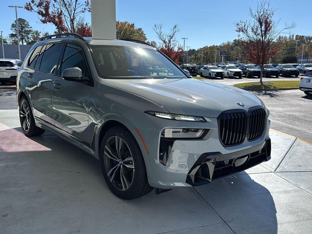 new 2026 BMW X7 car, priced at $103,085