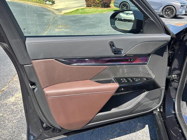 new 2025 BMW i7 car, priced at $127,880
