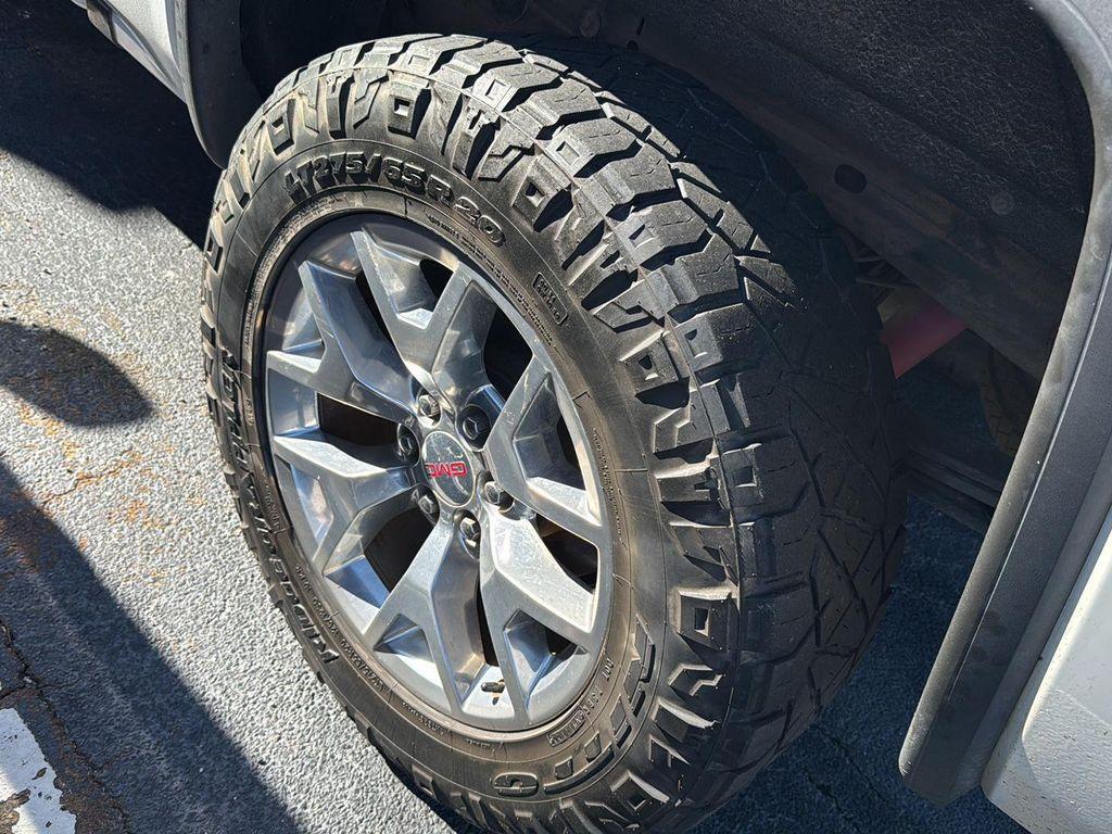 used 2018 GMC Sierra 1500 car, priced at $18,900