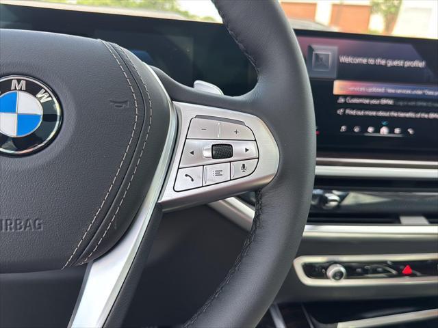 new 2026 BMW X7 car, priced at $102,485