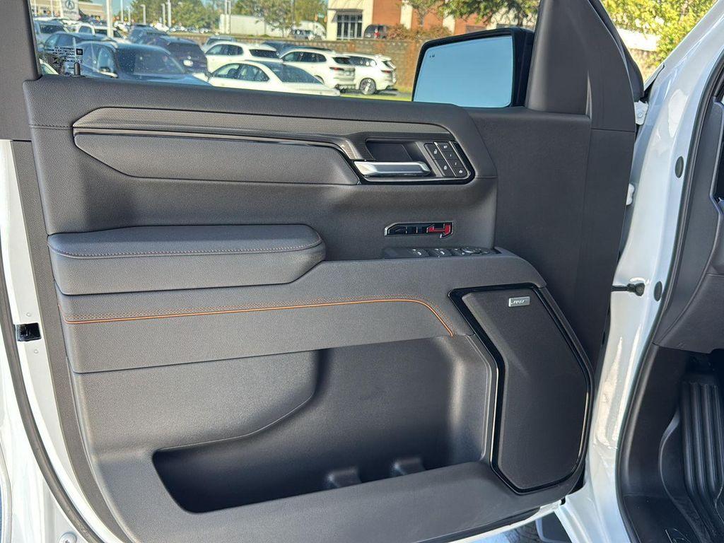 used 2025 GMC Sierra 1500 car, priced at $60,290
