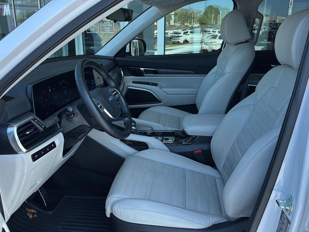 used 2023 Kia Telluride car, priced at $33,900