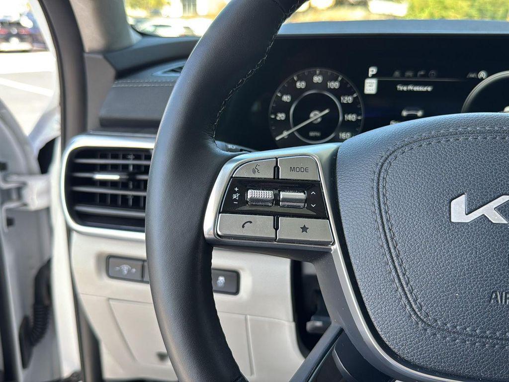 used 2023 Kia Telluride car, priced at $33,900