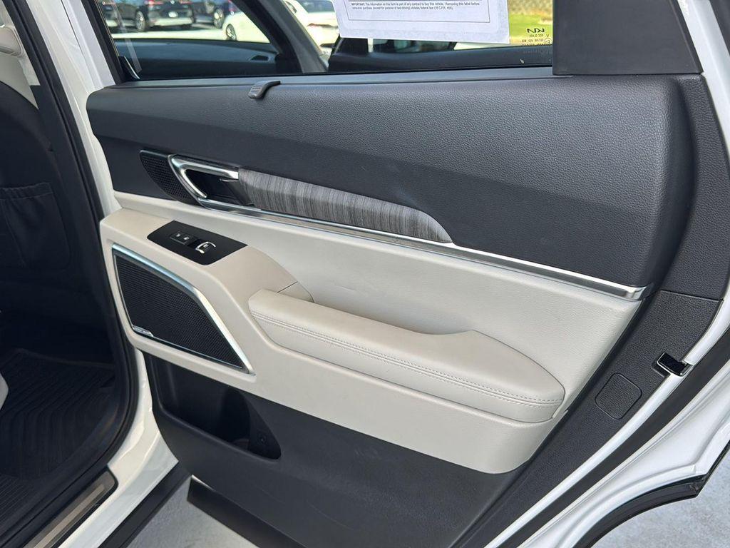 used 2023 Kia Telluride car, priced at $33,900
