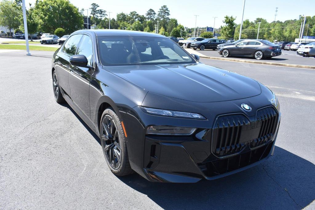 new 2024 BMW i7 car