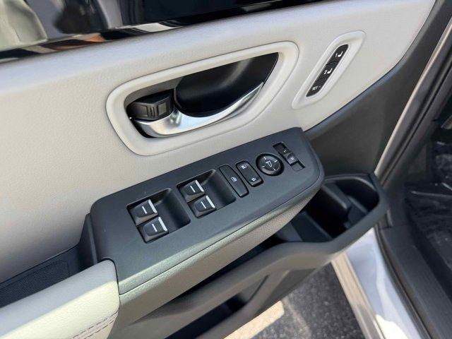 new 2025 Honda Pilot car, priced at $47,050