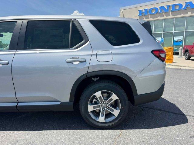 new 2025 Honda Pilot car, priced at $47,050