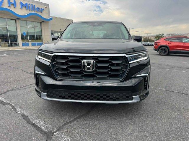 new 2025 Honda Pilot car, priced at $47,050
