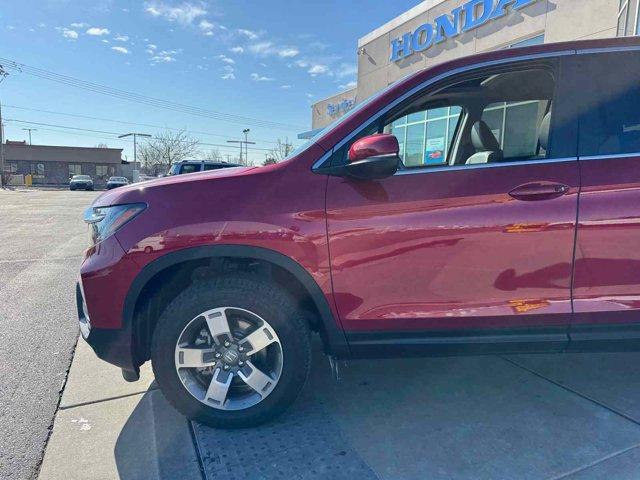 new 2025 Honda Ridgeline car, priced at $42,339