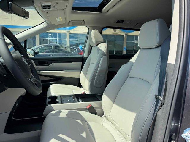 new 2026 Honda Odyssey car, priced at $44,290