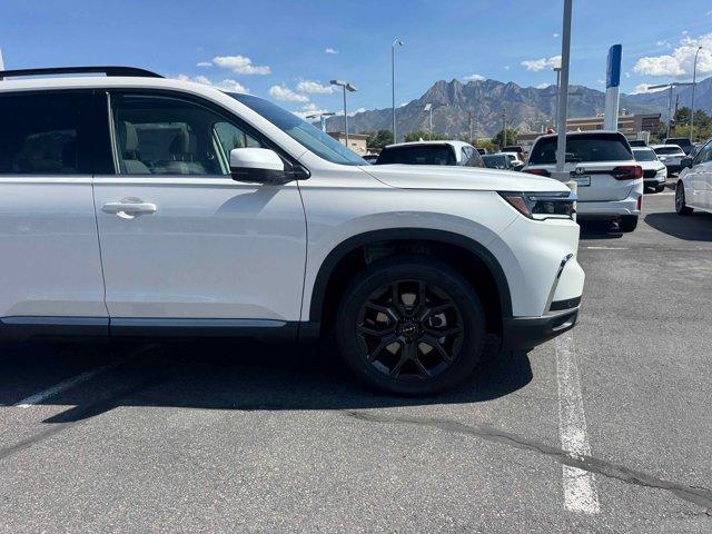 new 2025 Honda Pilot car, priced at $53,450