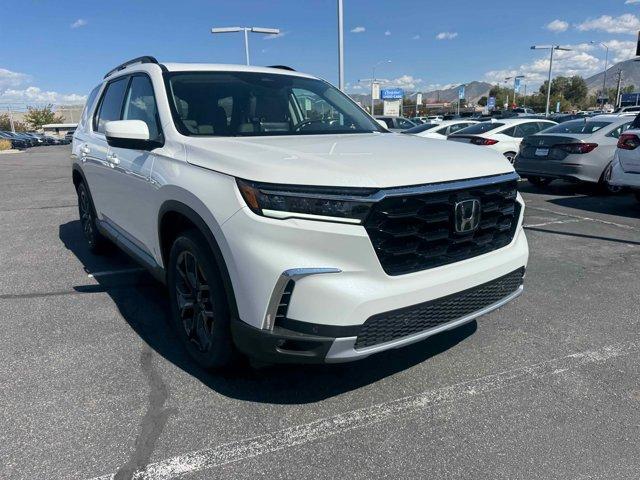 new 2025 Honda Pilot car, priced at $53,450