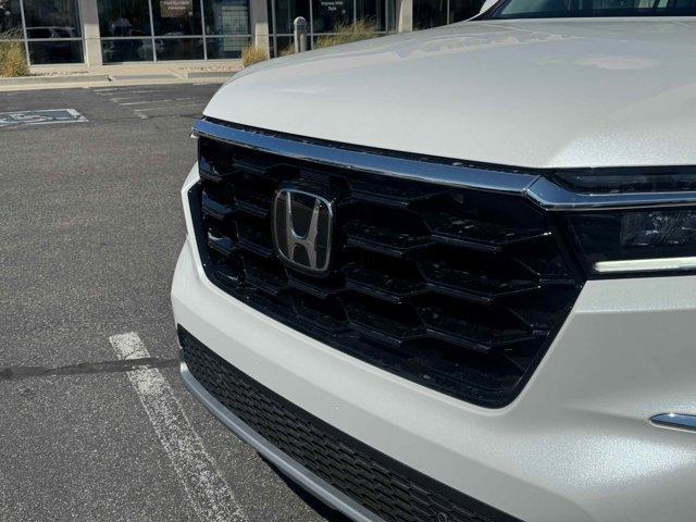new 2025 Honda Pilot car, priced at $53,450