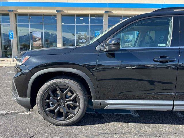 new 2025 Honda Pilot car, priced at $54,025