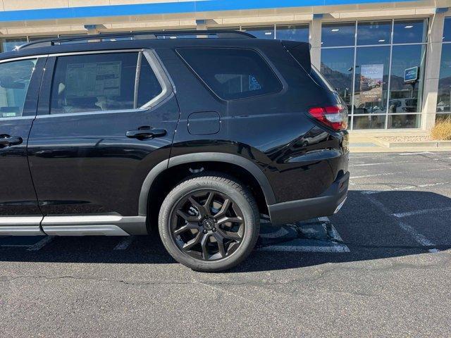 new 2025 Honda Pilot car, priced at $54,025
