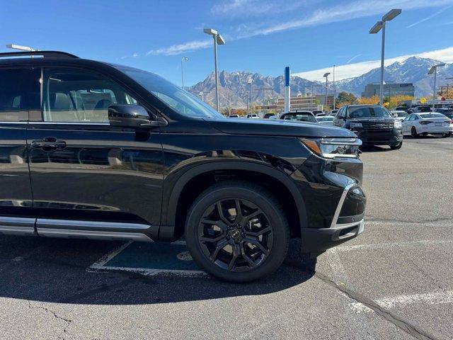 new 2025 Honda Pilot car, priced at $49,740