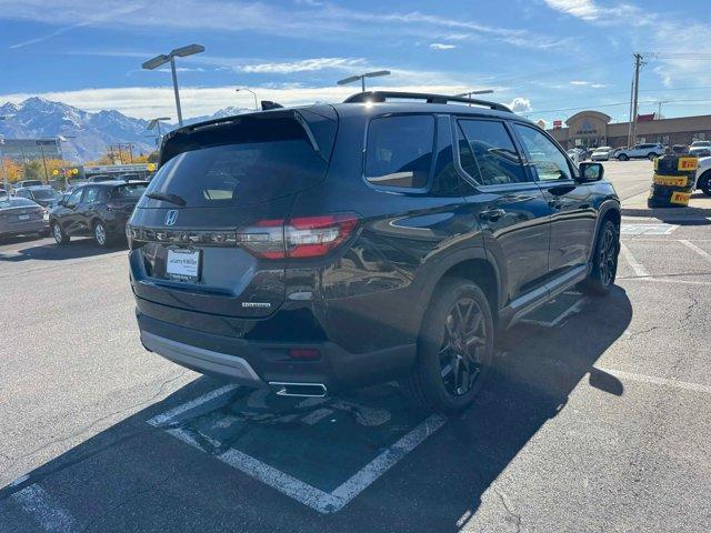 new 2025 Honda Pilot car, priced at $54,025