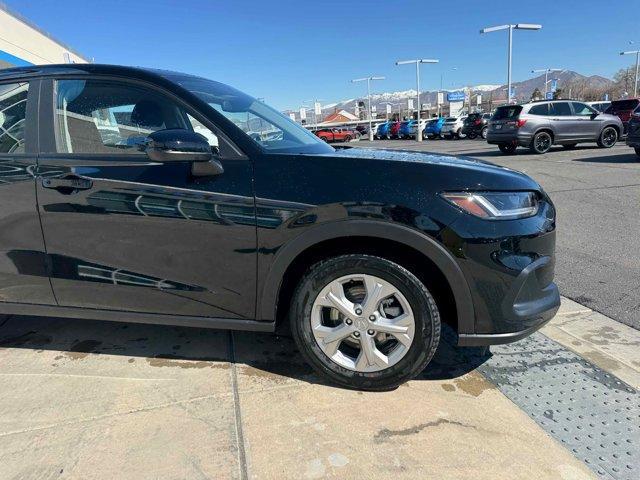 new 2025 Honda HR-V car, priced at $27,700