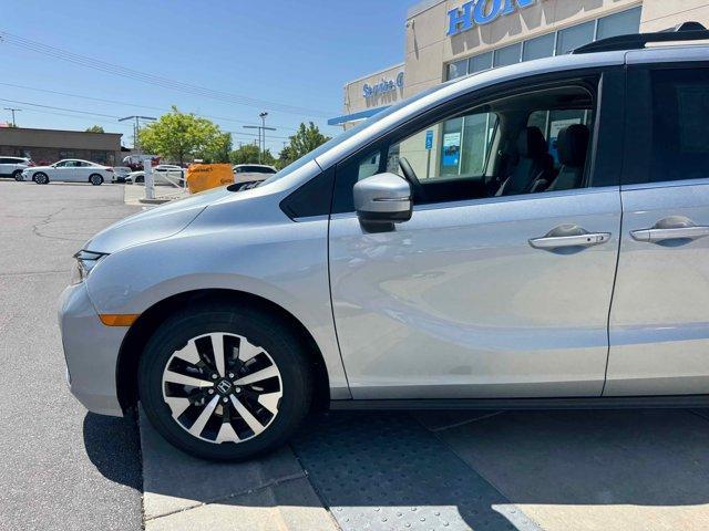new 2025 Honda Odyssey car, priced at $44,265
