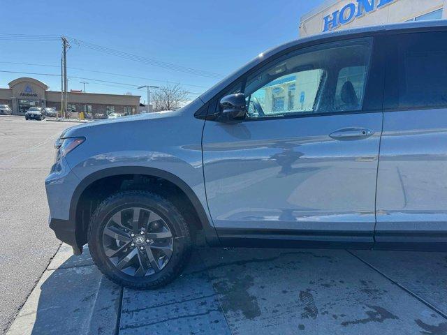 new 2025 Honda Ridgeline car, priced at $40,331