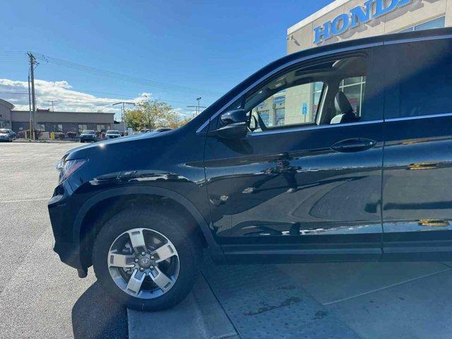 new 2025 Honda Ridgeline car, priced at $43,476