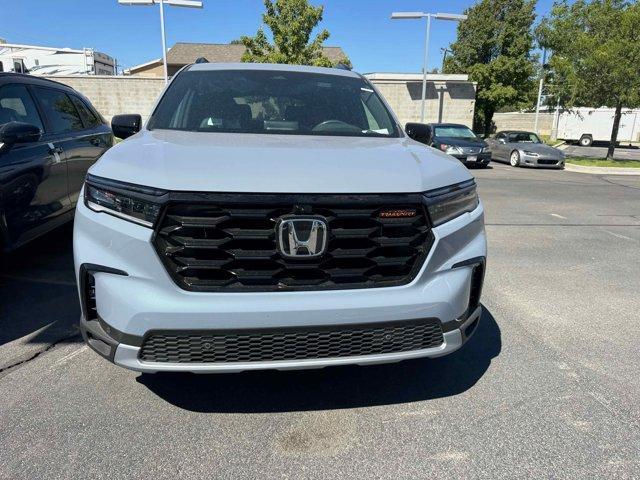 new 2025 Honda Pilot car, priced at $51,305