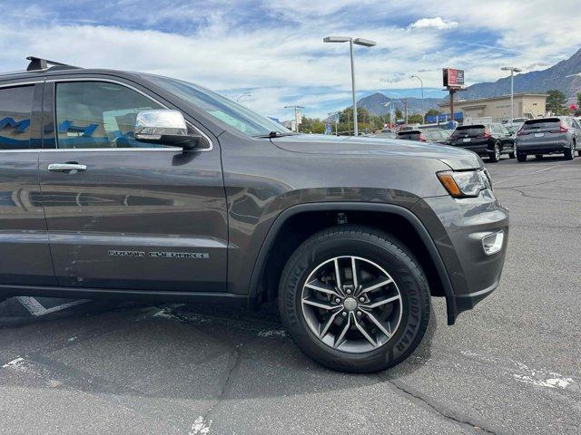 used 2017 Jeep Grand Cherokee car, priced at $18,495