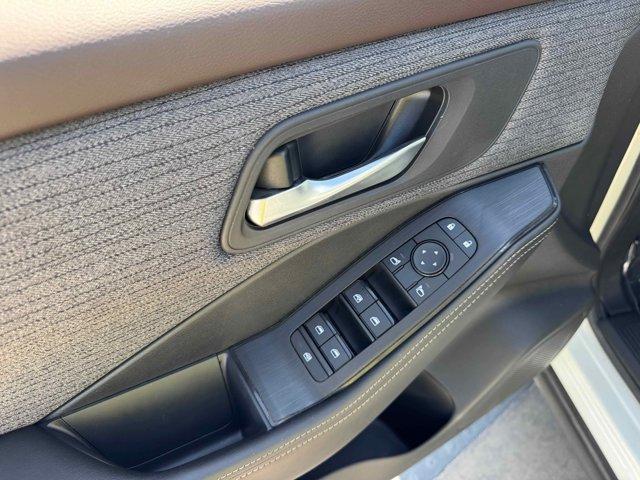 used 2021 Nissan Rogue car, priced at $25,286