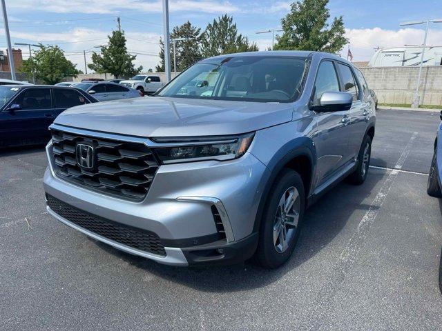 new 2025 Honda Pilot car, priced at $47,050