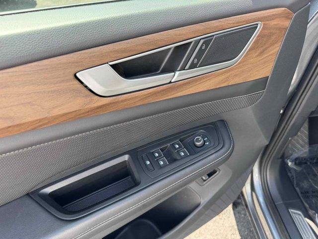 used 2024 Volkswagen Atlas car, priced at $35,835