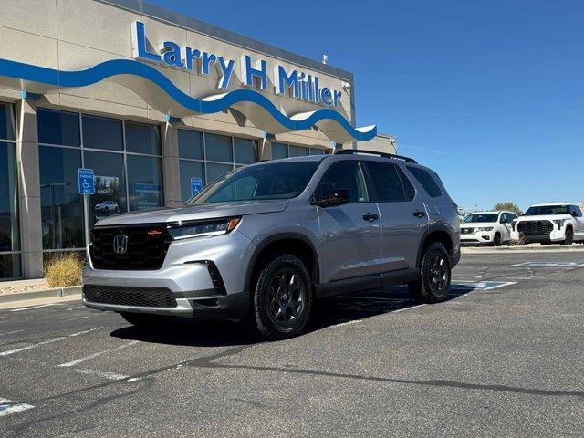 new 2025 Honda Pilot car, priced at $50,895
