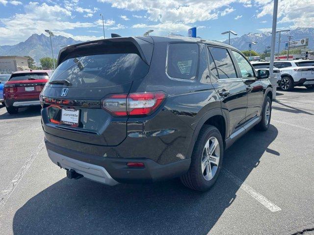 new 2025 Honda Pilot car, priced at $48,475