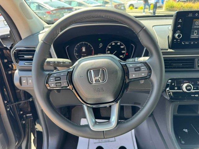 new 2025 Honda Pilot car, priced at $47,780