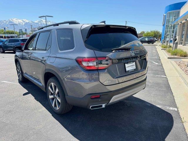 new 2025 Honda Pilot car, priced at $51,050