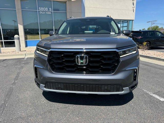 new 2025 Honda Pilot car, priced at $51,050