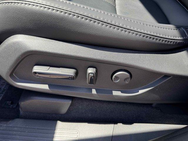 new 2025 Honda Pilot car, priced at $51,050