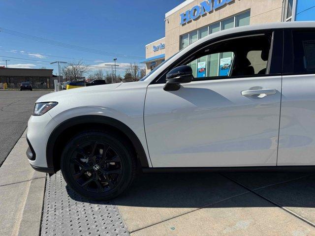 new 2025 Honda HR-V car, priced at $30,300