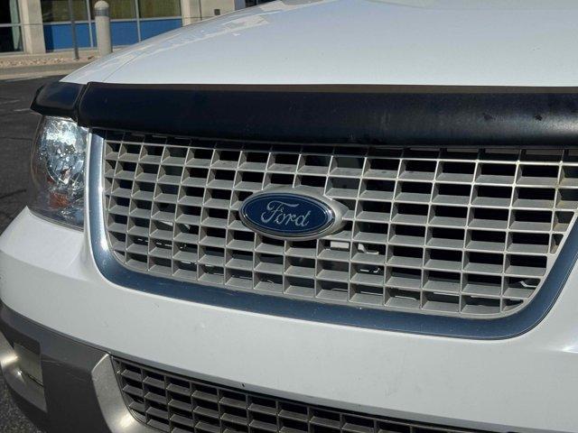 used 2004 Ford Expedition car, priced at $4,952