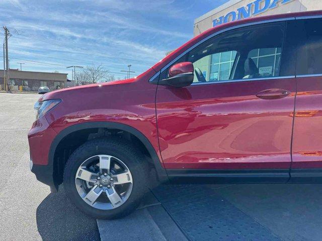 new 2025 Honda Ridgeline car, priced at $42,394