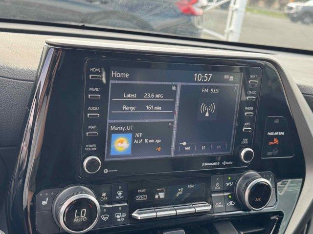 used 2022 Toyota Highlander car, priced at $35,353