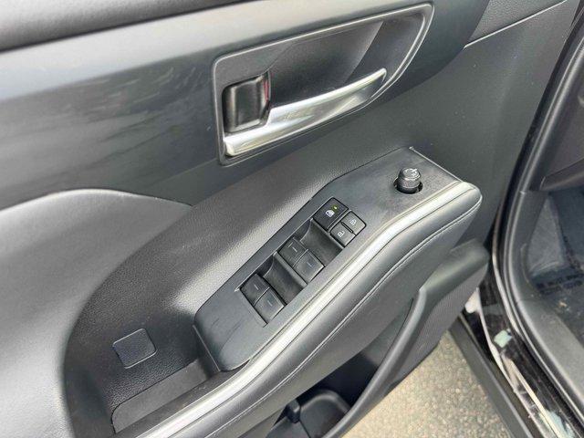 used 2022 Toyota Highlander car, priced at $35,353
