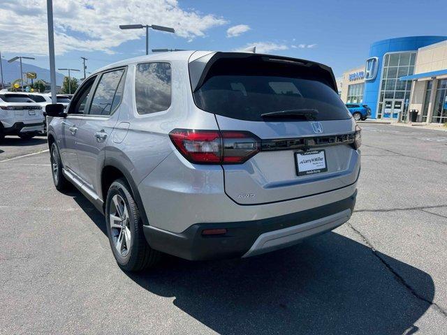 new 2025 Honda Pilot car, priced at $47,050